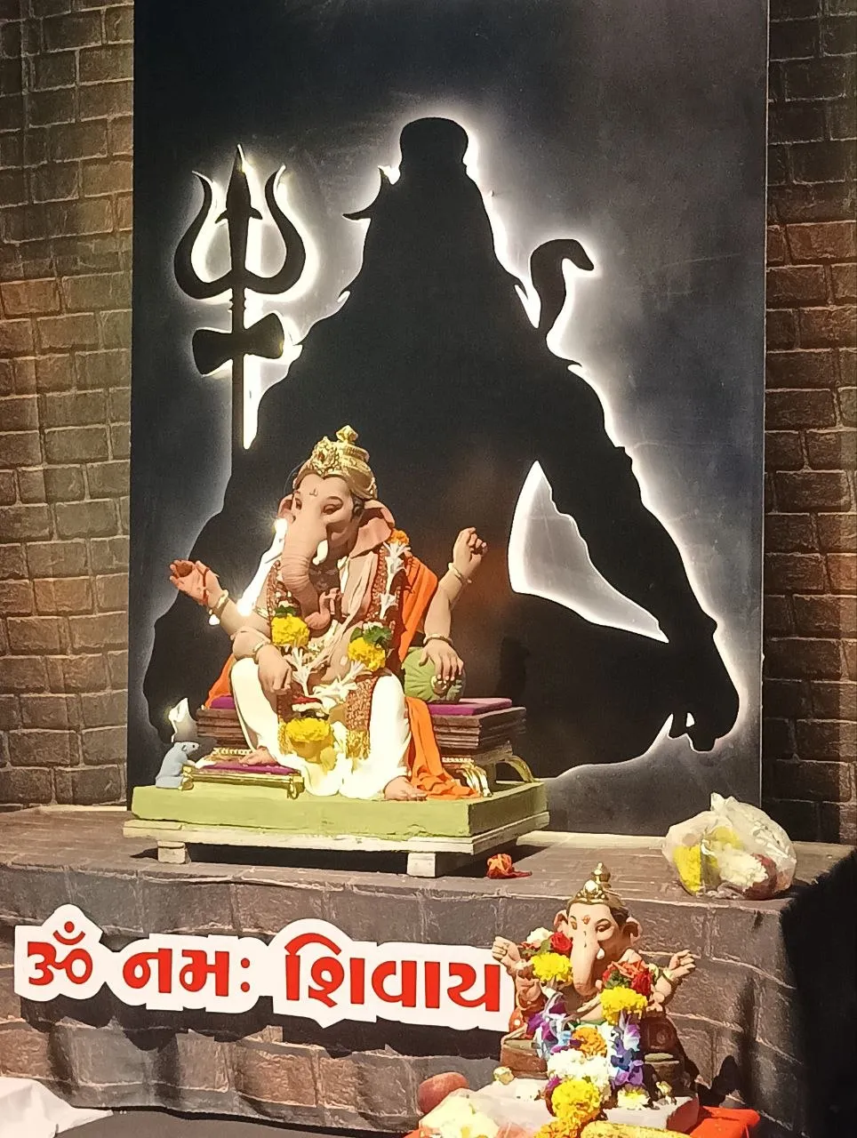 Ganesha statue in a pandal
