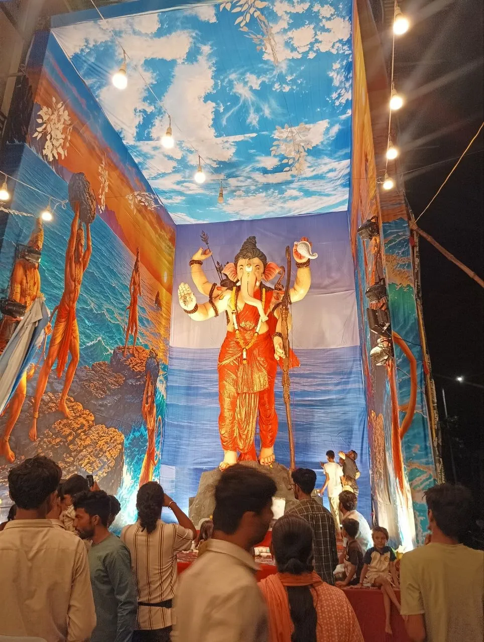 Ganesha statue in a pandal