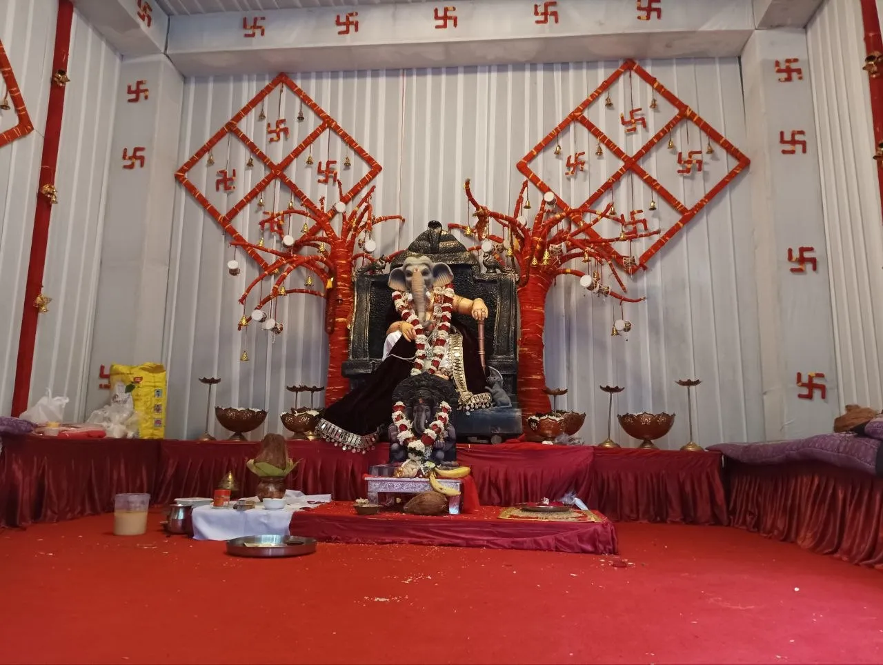 Ganesha statue in a pandal